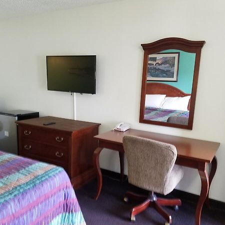 Indy Southwestern Inn-South อินเดียนาโพลิส ภายนอก รูปภาพ