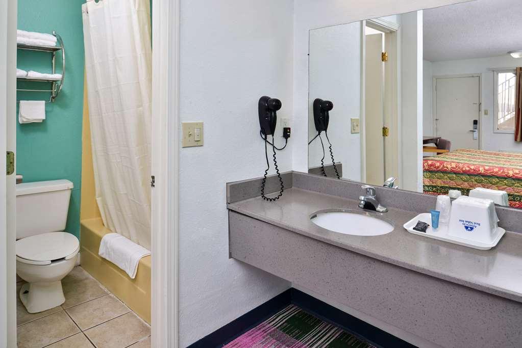 Indy Southwestern Inn-South อินเดียนาโพลิส ห้อง รูปภาพ