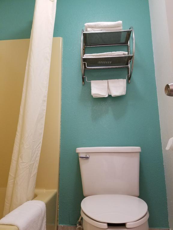 Indy Southwestern Inn-South อินเดียนาโพลิส ภายนอก รูปภาพ
