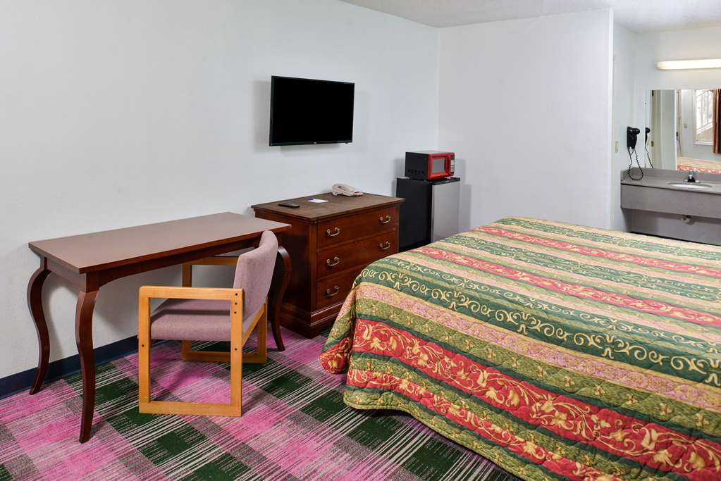 Indy Southwestern Inn-South อินเดียนาโพลิส ห้อง รูปภาพ